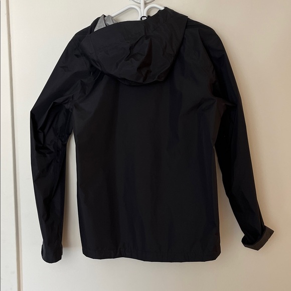 Patagonia Waterproof Shell - Picture 2 of 8